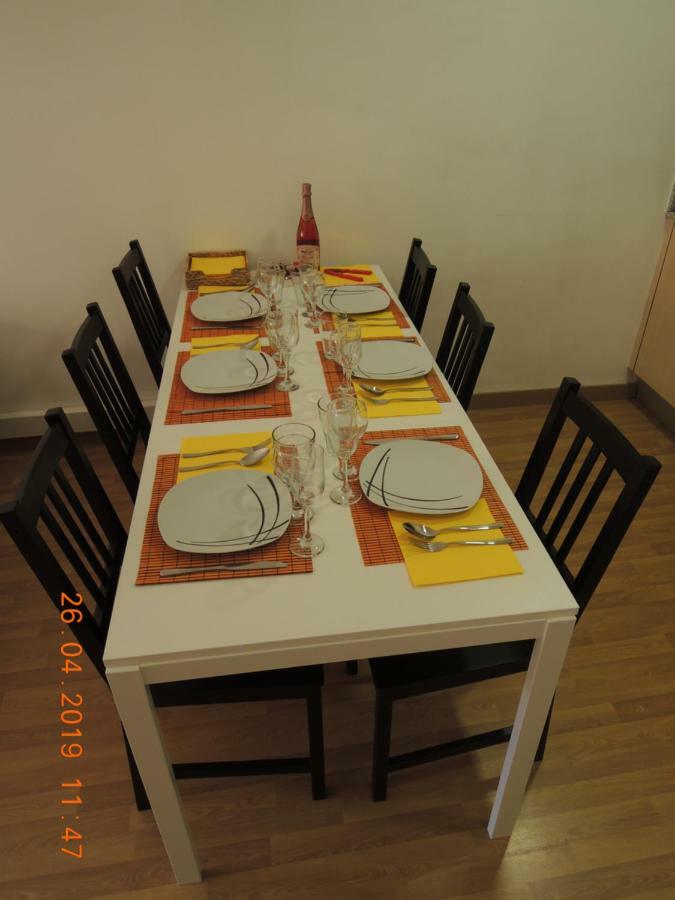 Apartament Jasmine Apartment Besalu Luaran gambar